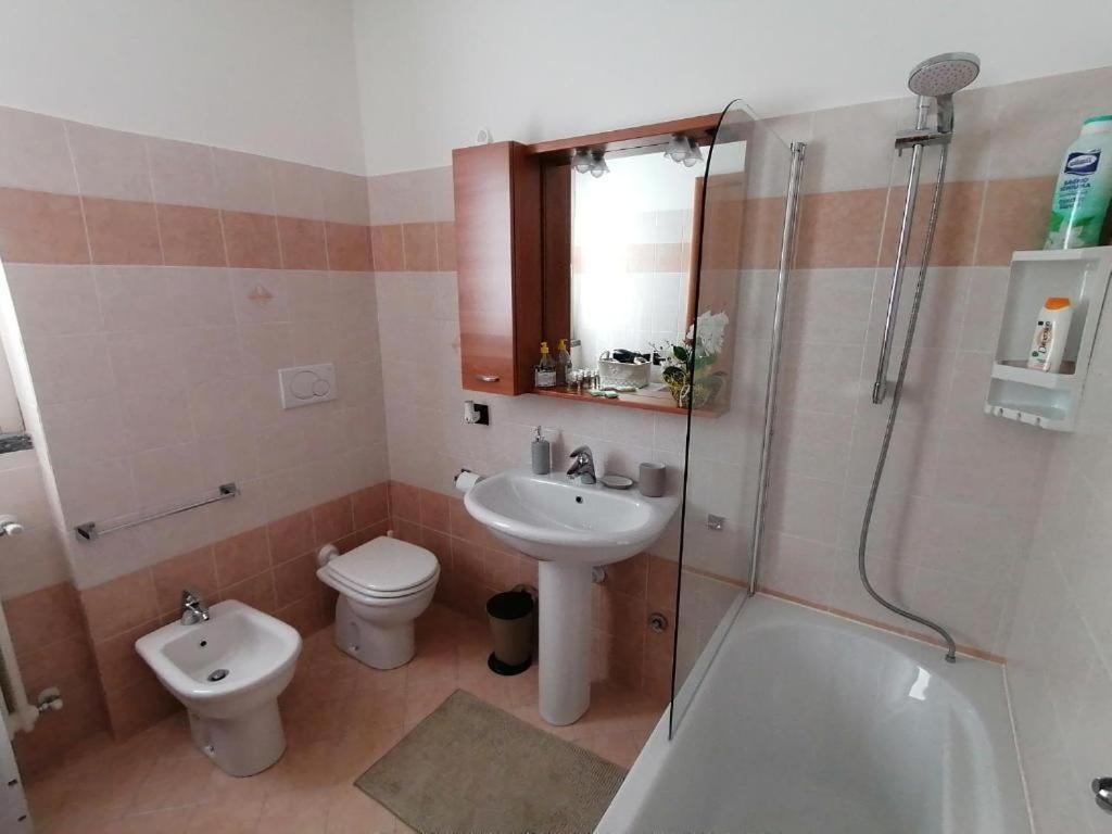 Introbio La Casa Di Sara In Valsassina 아파트 외부 사진
